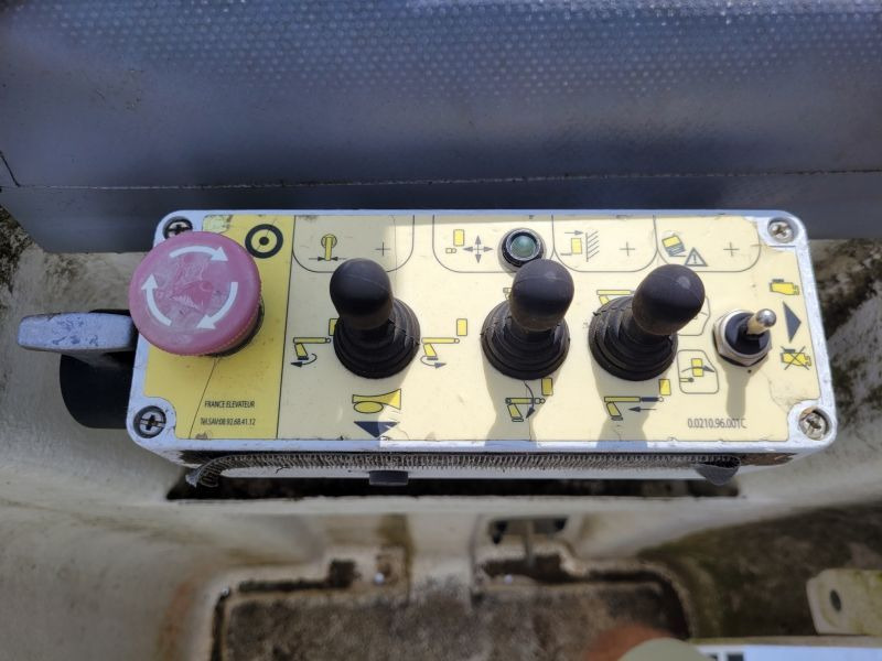 LKW mit Arbeitsbühne Renault Renault Master podnośnik koszowy 12 m France Elevateur 121 FT: das Bild 11 LKW mit Arbeitsbühne Renault Renault Master podnośnik koszowy 12 m France Elevateur 121 FT: das Bild 11