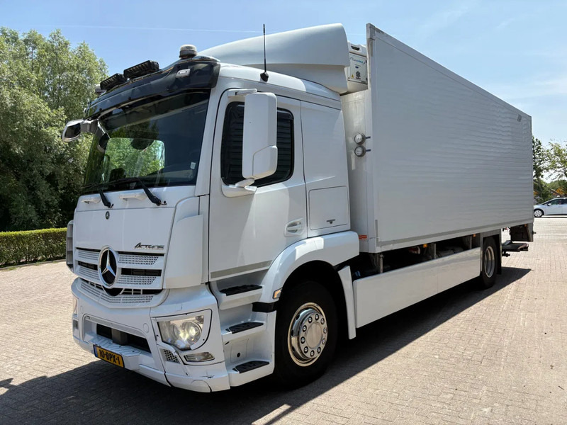 Mercedes-Benz Actros 1836 / SUPRA 950 KOELING / SLEEPCAB / LAADKLEP 2 TON / APK - TUV OKTOBER 2025 / - Kühlkoffer LKW: das Bild 2 Mercedes-Benz Actros 1836 / SUPRA 950 KOELING / SLEEPCAB / LAADKLEP 2 TON / APK - TUV OKTOBER 2025 / - Kühlkoffer LKW: das Bild 2