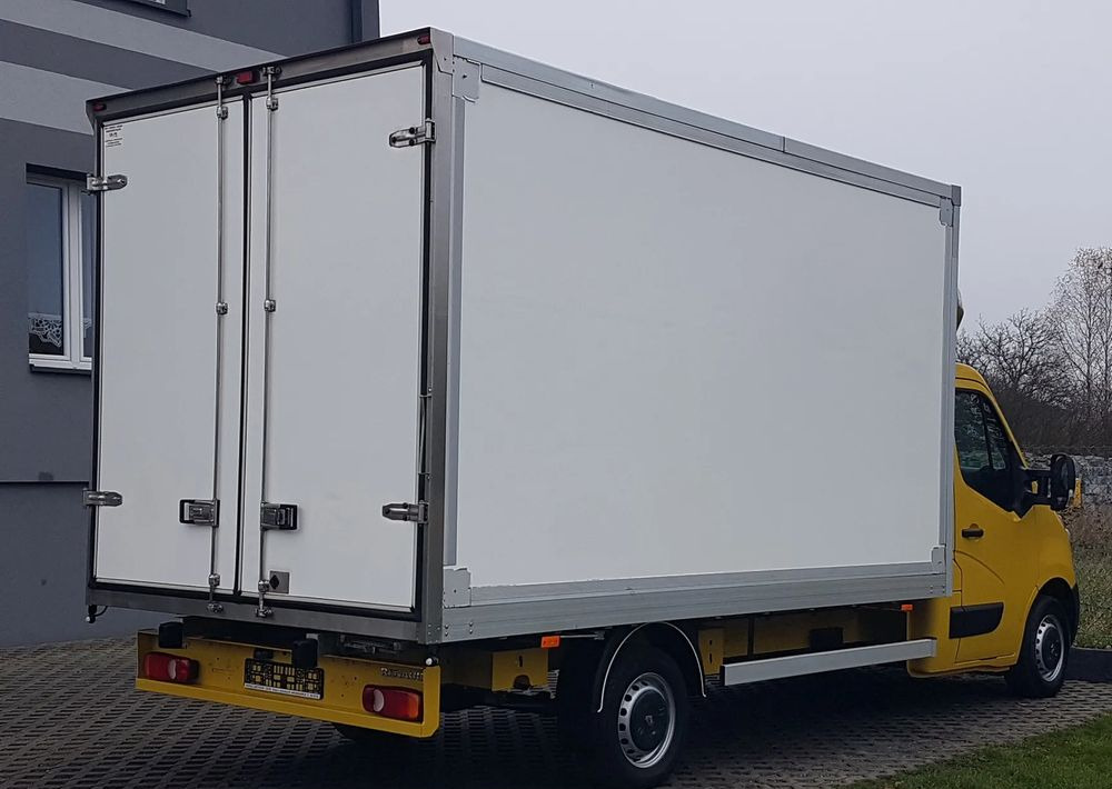 Renault MASTER KONTENER 8EP 4,21x2,23x2,22 KLIMA MANUAL KRAJOWY 6-BIEGÓW - Koffer Transporter: das Bild 4 Renault MASTER KONTENER 8EP 4,21x2,23x2,22 KLIMA MANUAL KRAJOWY 6-BIEGÓW - Koffer Transporter: das Bild 4