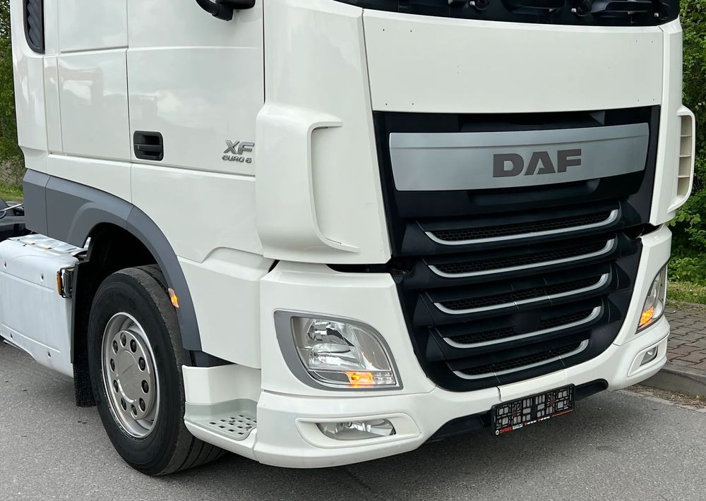 DAF * DAF XF 106 * SPROWADZONY * SUPER STAN CIĄGNIK SIODŁOWY Euro 6 - Sattelzugmaschine: das Bild 2 DAF * DAF XF 106 * SPROWADZONY * SUPER STAN CIĄGNIK SIODŁOWY Euro 6 - Sattelzugmaschine: das Bild 2