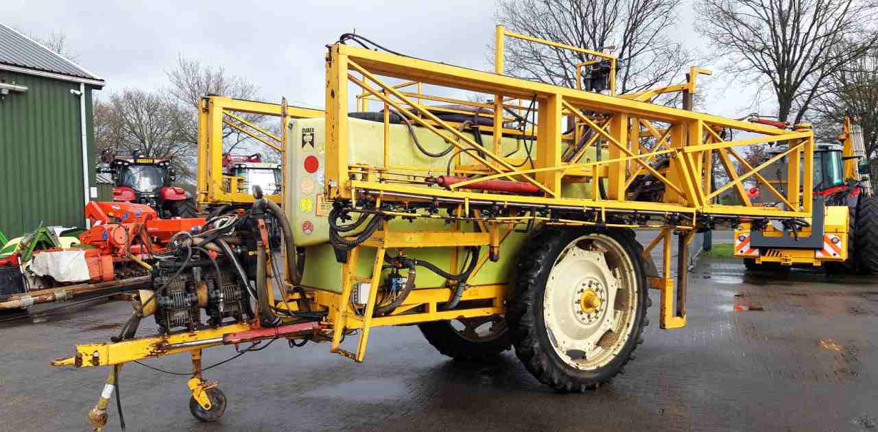 Dubex Vector 33 m. 3200 l. veldspuiten - Anhängespritze: das Bild 1 Dubex Vector 33 m. 3200 l. veldspuiten - Anhängespritze: das Bild 1
