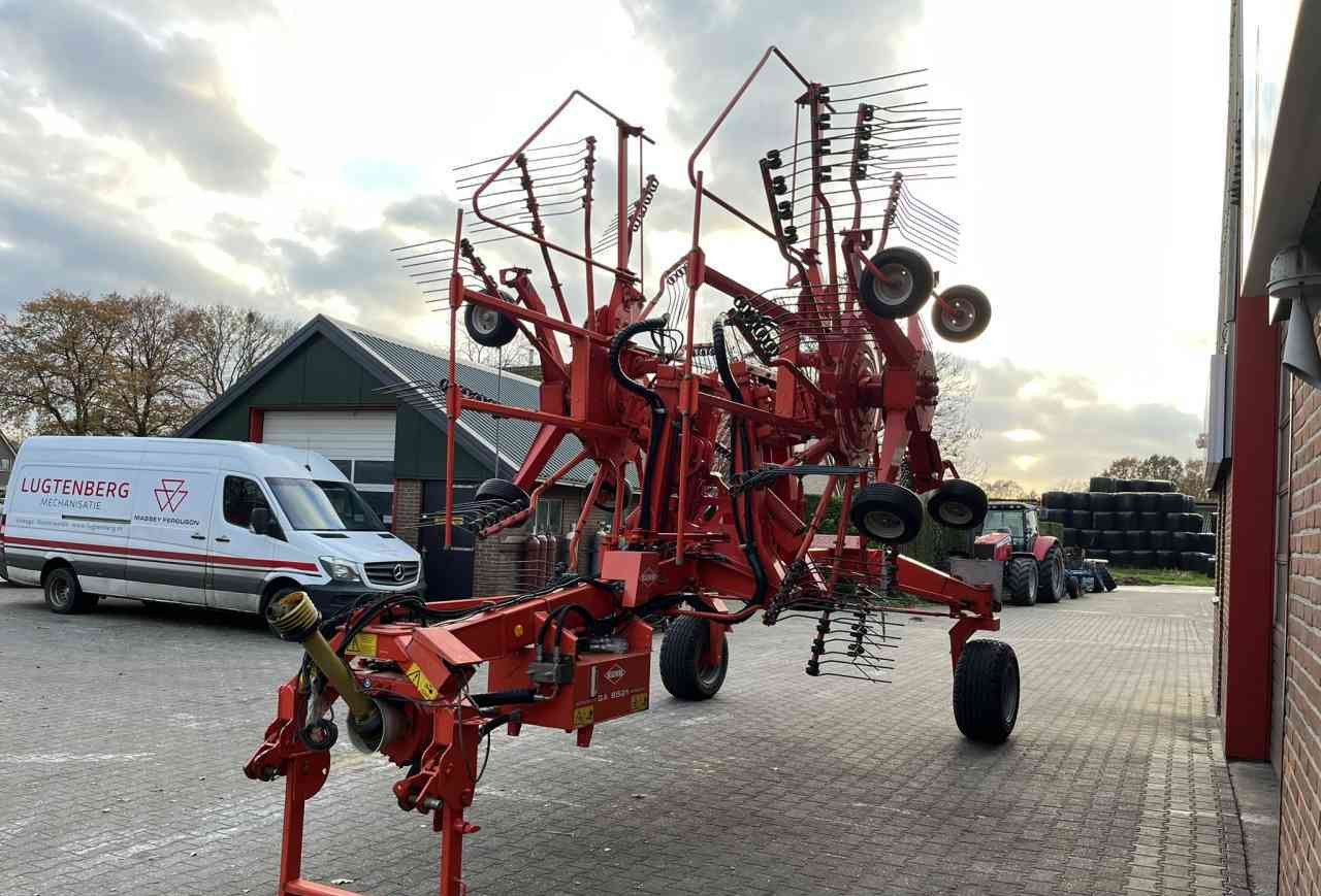 Kuhn GA 8521 zwadhark zwiller rugger rake weidebouwmachines - Heuwender/ Wenderechen: das Bild 3 Kuhn GA 8521 zwadhark zwiller rugger rake weidebouwmachines - Heuwender/ Wenderechen: das Bild 3