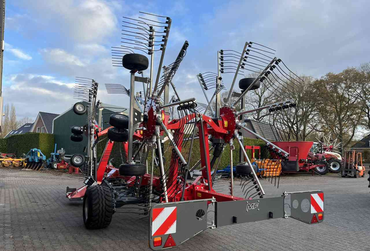 Massey Ferguson RK 1254 TRC Gen 2 zwadhark weidebouwmachines - Heuwender/ Wenderechen: das Bild 5 Massey Ferguson RK 1254 TRC Gen 2 zwadhark weidebouwmachines - Heuwender/ Wenderechen: das Bild 5