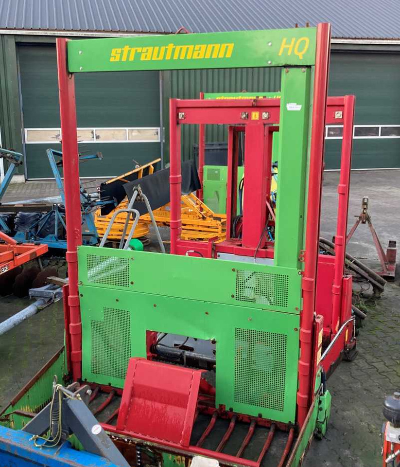 Strautmann HQ 3800 kuilsnijder voermachines - Silotechnik: das Bild 1 Strautmann HQ 3800 kuilsnijder voermachines - Silotechnik: das Bild 1
