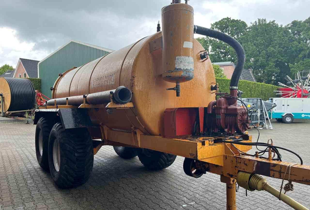 Veenhuis 8000 liter tank mestverwerking tank watertank - Güllefass: das Bild 4 Veenhuis 8000 liter tank mestverwerking tank watertank - Güllefass: das Bild 4