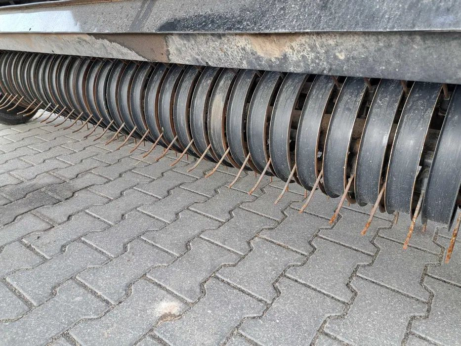 New Holland roll-belt 150 cropcutter - Rundballenpresse: das Bild 4 New Holland roll-belt 150 cropcutter - Rundballenpresse: das Bild 4