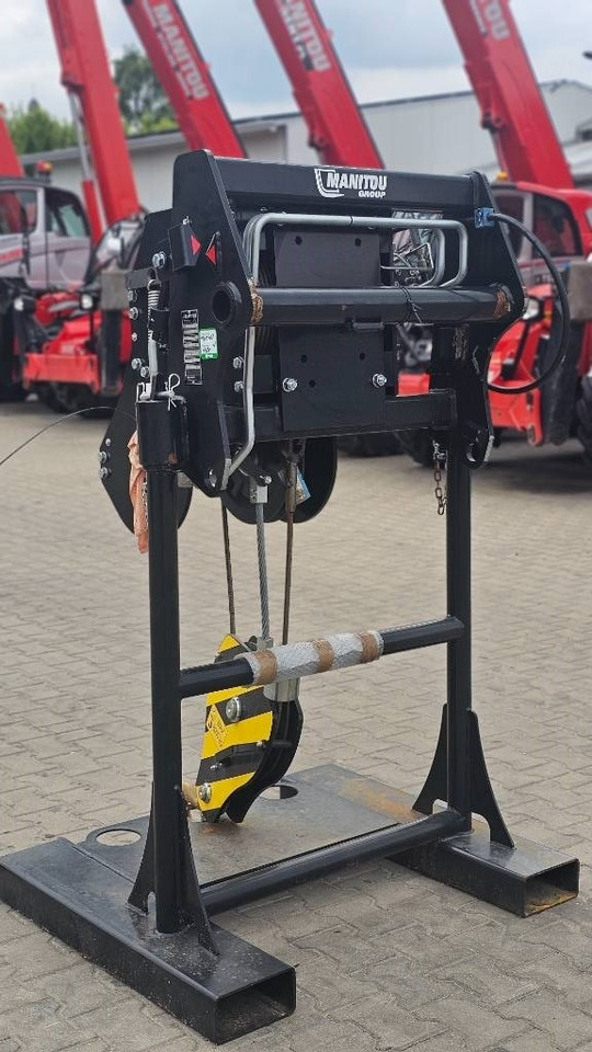 Manitou W6000 / 25M WINCH 6 TON MRT 2260 - Anbauteil für Baumaschine: das Bild 5 Manitou W6000 / 25M WINCH 6 TON MRT 2260 - Anbauteil für Baumaschine: das Bild 5
