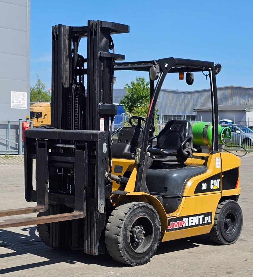CAT GP 30 N - Treibgasstapler: das Bild 5 CAT GP 30 N - Treibgasstapler: das Bild 5