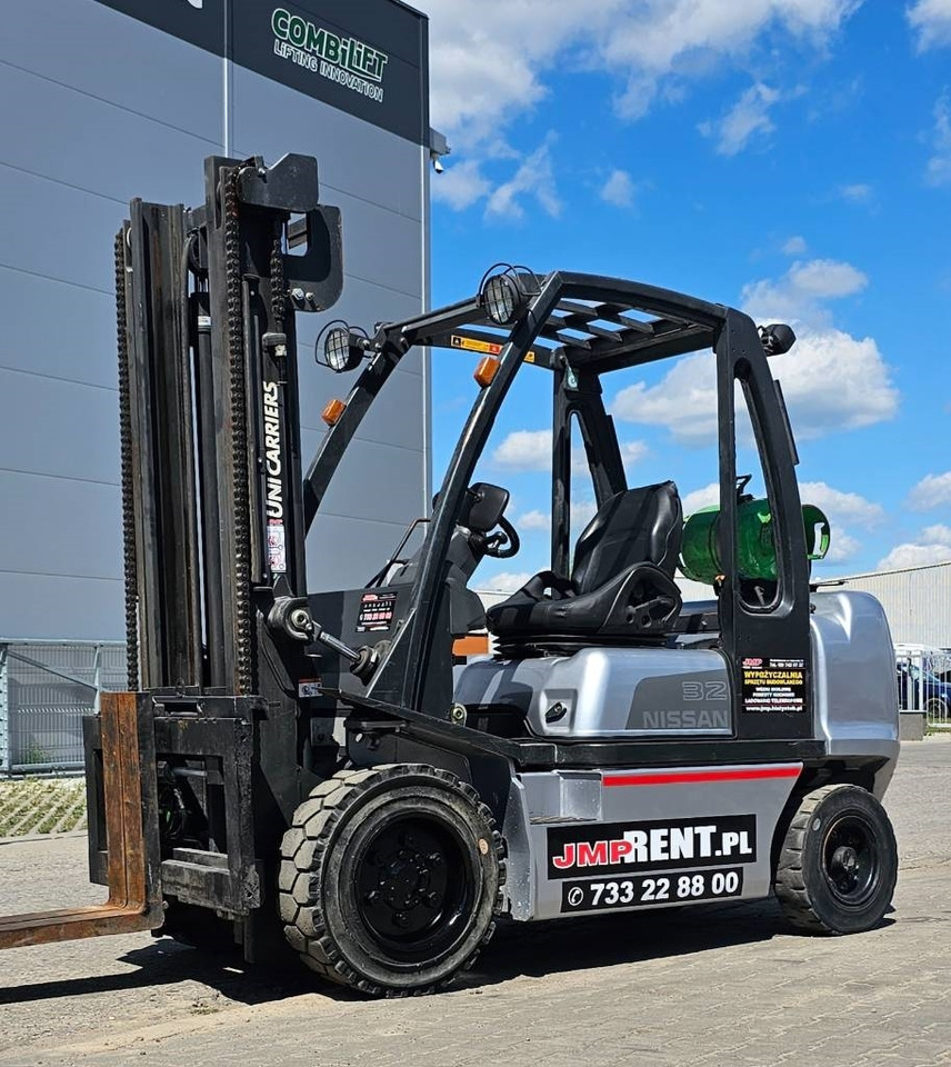Nissan UG1D2A32LQ - Treibgasstapler: das Bild 2 Nissan UG1D2A32LQ - Treibgasstapler: das Bild 2