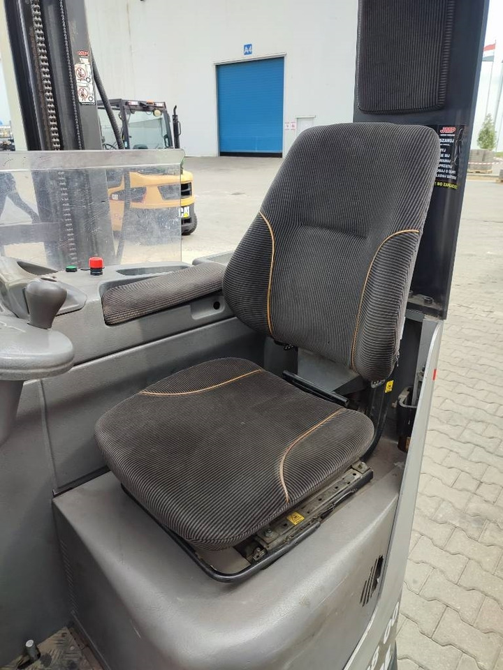 Schubmaststapler Nissan UNS141 DTFVRE873: das Bild 8