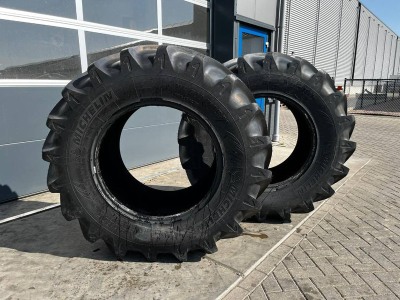 Michelin 710/60 R42 Xeobib - Felgen und Reifen für Landmaschine: das Bild 2 Michelin 710/60 R42 Xeobib - Felgen und Reifen für Landmaschine: das Bild 2