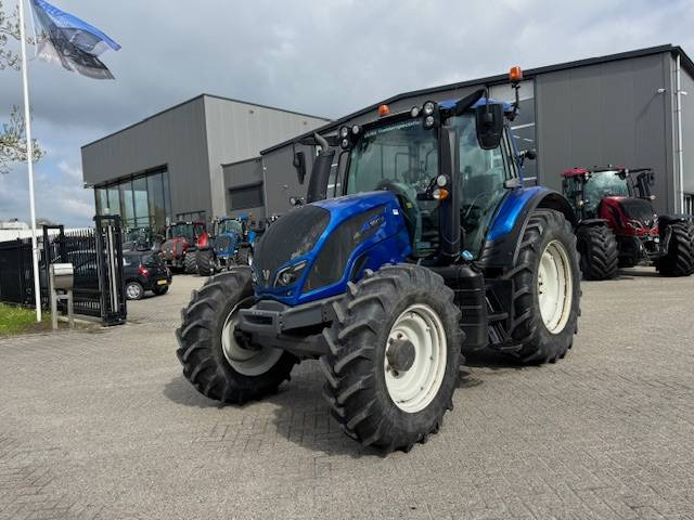 Valtra N134 Versu Smart Touch, GPS - Traktor: das Bild 5 Valtra N134 Versu Smart Touch, GPS - Traktor: das Bild 5