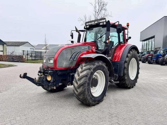 Valtra T172 Direct FH+PTO, 6772 uur! - Traktor: das Bild 5 Valtra T172 Direct FH+PTO, 6772 uur! - Traktor: das Bild 5