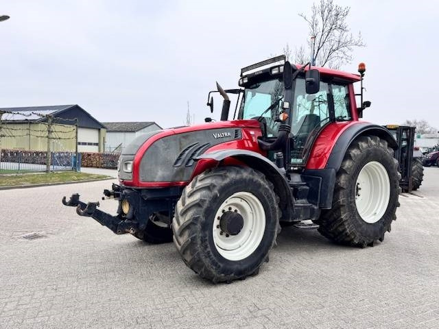 Valtra T172 Direct FH+PTO, 6772 uur! - Traktor: das Bild 4 Valtra T172 Direct FH+PTO, 6772 uur! - Traktor: das Bild 4