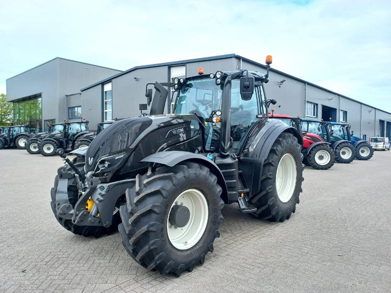 Valtra T174 Direct Smart Touch, 2021, 450 hours! - Traktor: das Bild 1 Valtra T174 Direct Smart Touch, 2021, 450 hours! - Traktor: das Bild 1