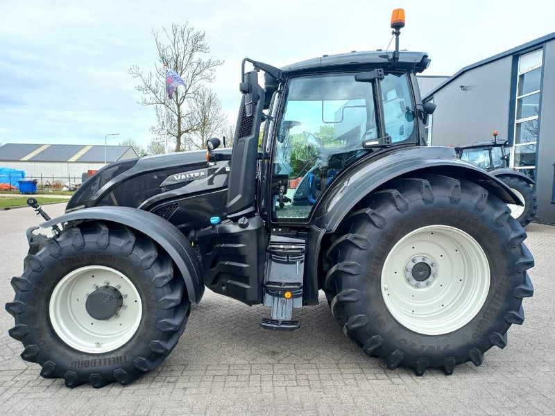 Valtra T174 Direct Smart Touch, 2021, 450 hours! - Traktor: das Bild 3 Valtra T174 Direct Smart Touch, 2021, 450 hours! - Traktor: das Bild 3