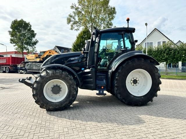 Valtra T235 Direct Smart Touch TWINTRAC! 745 HOURS - Traktor: das Bild 1 Valtra T235 Direct Smart Touch TWINTRAC! 745 HOURS - Traktor: das Bild 1