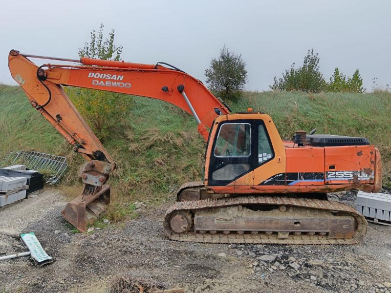Doosan Solar 255LC-V - Kettenbagger: das Bild 2 Doosan Solar 255LC-V - Kettenbagger: das Bild 2