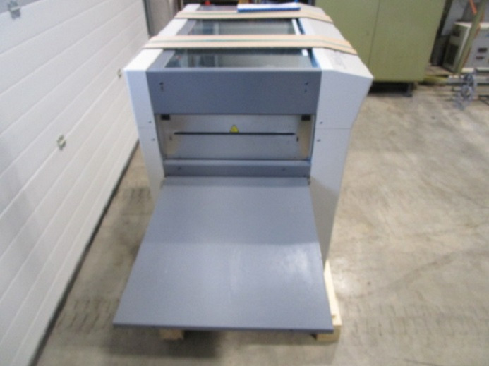 AUTOMATISCHES SCHNEIDSYSTEM UCHIDA AEROCUT ONE - Papierschneidemaschine: das Bild 4 AUTOMATISCHES SCHNEIDSYSTEM UCHIDA AEROCUT ONE - Papierschneidemaschine: das Bild 4
