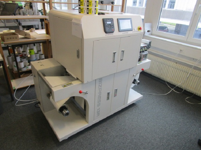 DIGITAL ETIKETTENDRUCKMASCHINE VP320C BIZPRESS 13R - Druckmaschine: das Bild 3 DIGITAL ETIKETTENDRUCKMASCHINE VP320C BIZPRESS 13R - Druckmaschine: das Bild 3