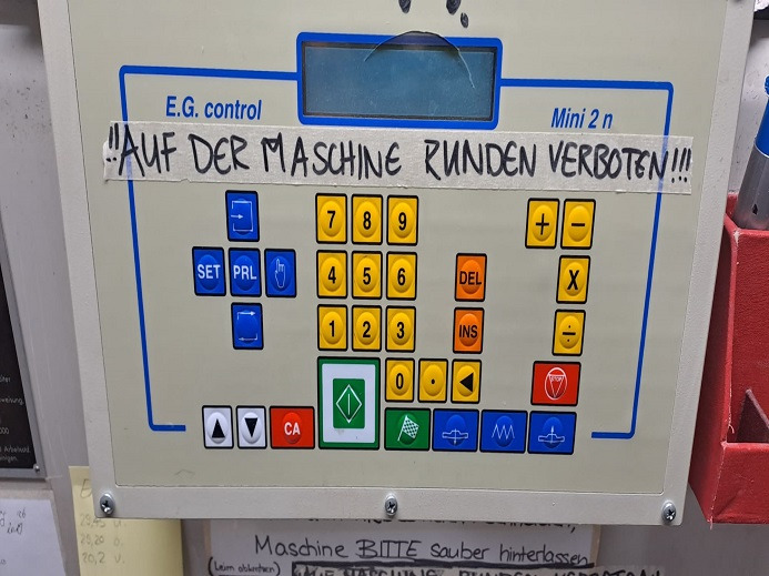 POLAR 80 EL - Papierschneidemaschine: das Bild 2 POLAR 80 EL - Papierschneidemaschine: das Bild 2