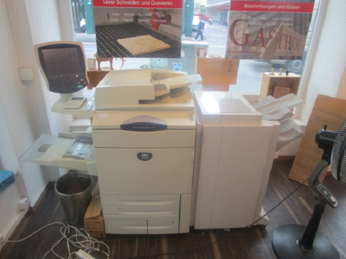 XEROX DC250 (Drucken, Kopieren, Scannen) mit Broschürenfinischer - Digitaldruckmaschine: das Bild 1 XEROX DC250 (Drucken, Kopieren, Scannen) mit Broschürenfinischer - Digitaldruckmaschine: das Bild 1