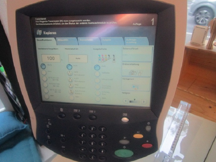 XEROX DC250 (Drucken, Kopieren, Scannen) mit Broschürenfinischer - Digitaldruckmaschine: das Bild 4 XEROX DC250 (Drucken, Kopieren, Scannen) mit Broschürenfinischer - Digitaldruckmaschine: das Bild 4