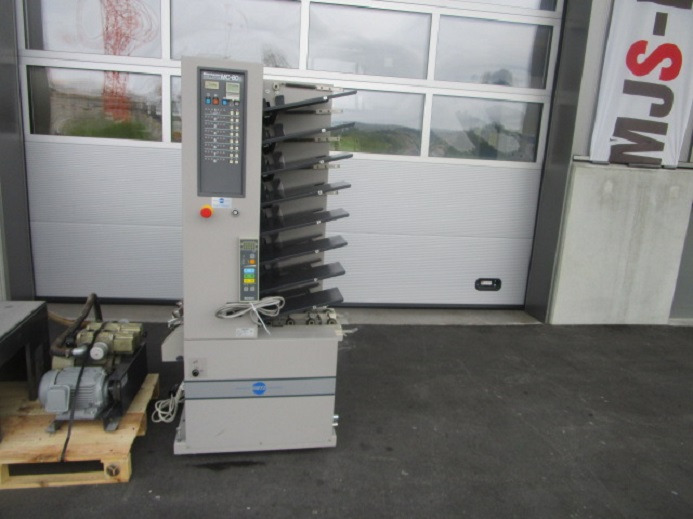 ZUSAMMENTRAGTURM HORIZON MC-80a MIT KOMPRESSOR - Druckmaschine: das Bild 2 ZUSAMMENTRAGTURM HORIZON MC-80a MIT KOMPRESSOR - Druckmaschine: das Bild 2