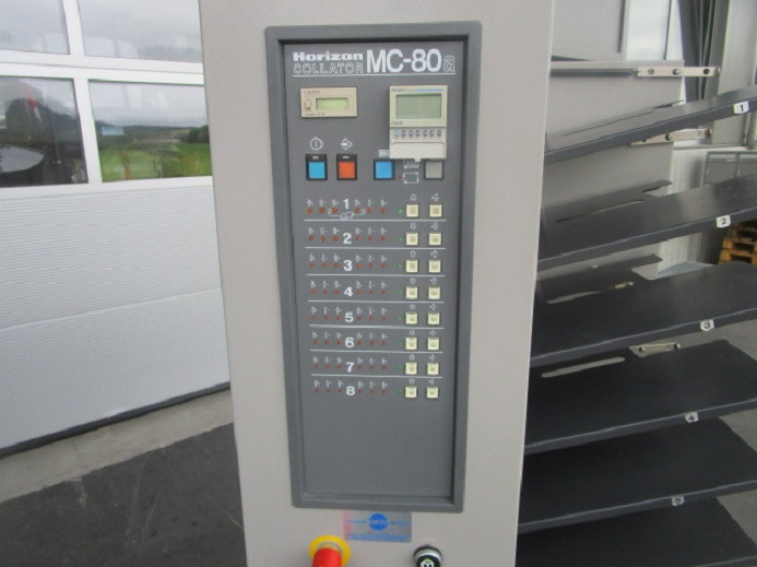 ZUSAMMENTRAGTURM HORIZON MC-80a MIT KOMPRESSOR - Druckmaschine: das Bild 5 ZUSAMMENTRAGTURM HORIZON MC-80a MIT KOMPRESSOR - Druckmaschine: das Bild 5