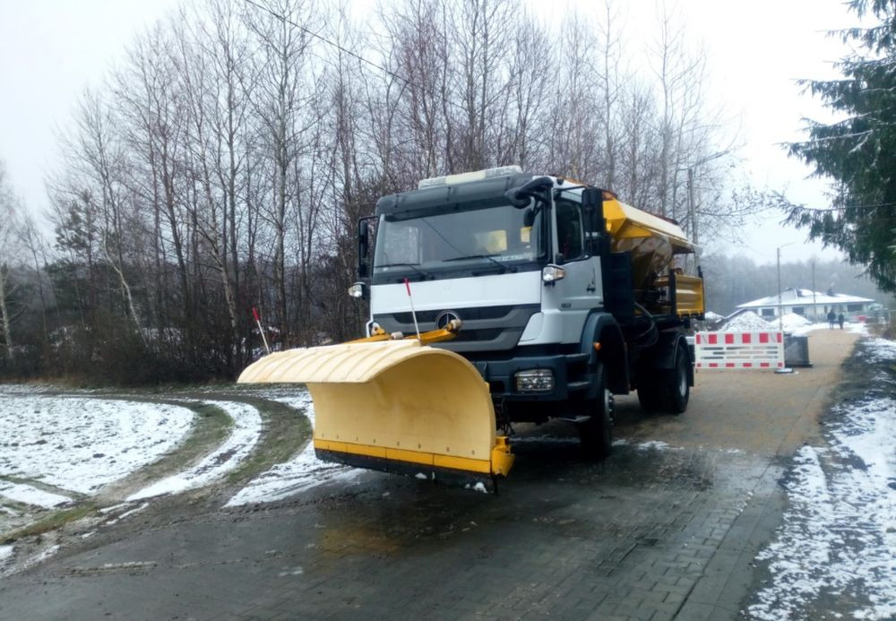 Mercedes-Benz Axor 1824 - Schneeräumfahrzeug: das Bild 1 Mercedes-Benz Axor 1824 - Schneeräumfahrzeug: das Bild 1