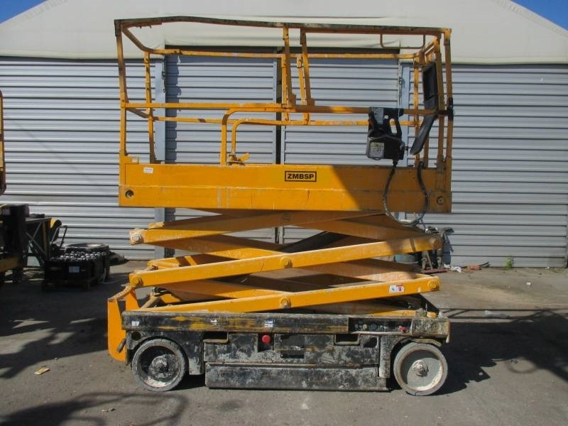 Haulotte Compact 8 - Scherenbühne: das Bild 1 Haulotte Compact 8 - Scherenbühne: das Bild 1