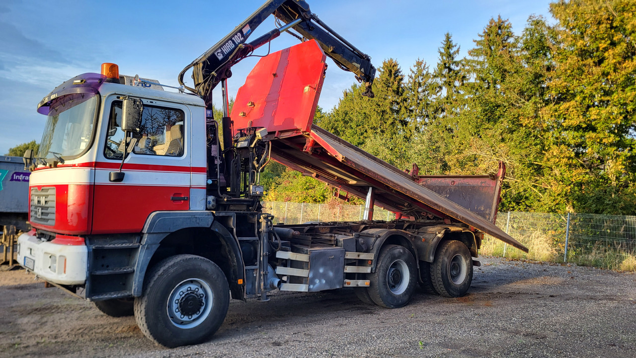 MAN 33.414 6X6 HIAB 102 33.414 - Kipper: das Bild 3 MAN 33.414 6X6 HIAB 102 33.414 - Kipper: das Bild 3