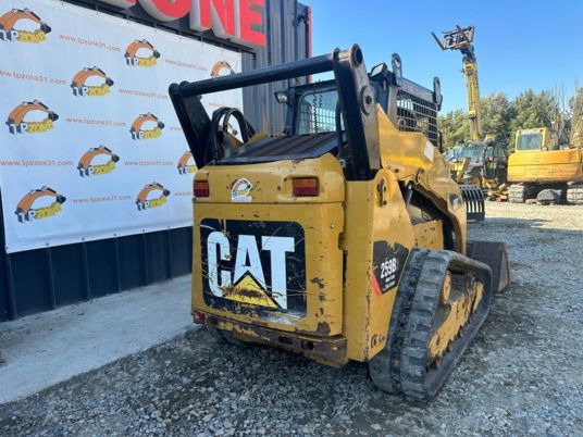 Caterpillar 259 B - 3 High Flow à 28500 € HT - Kompaktlader: das Bild 3 Caterpillar 259 B - 3 High Flow à 28500 € HT - Kompaktlader: das Bild 3