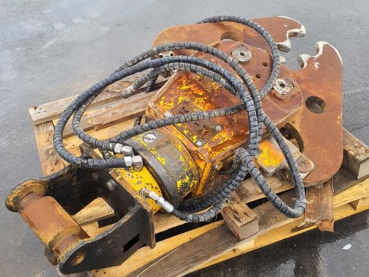 Cisaille béton pour pelle de 3T5 à 5T5 - Abbruchschere: das Bild 1 Cisaille béton pour pelle de 3T5 à 5T5 - Abbruchschere: das Bild 1