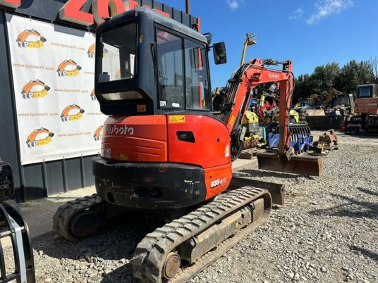 Kubota Kubota U35-3A3 Cabine à 23 500€ HT - Minibagger: das Bild 4 Kubota Kubota U35-3A3 Cabine à 23 500€ HT - Minibagger: das Bild 4