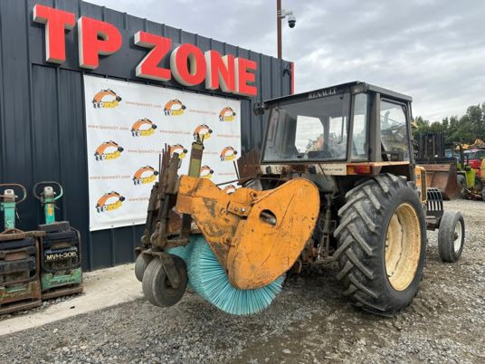 Renault TRACTEUR 75-32 à 9900 € HT - Traktor: das Bild 5 Renault TRACTEUR 75-32 à 9900 € HT - Traktor: das Bild 5
