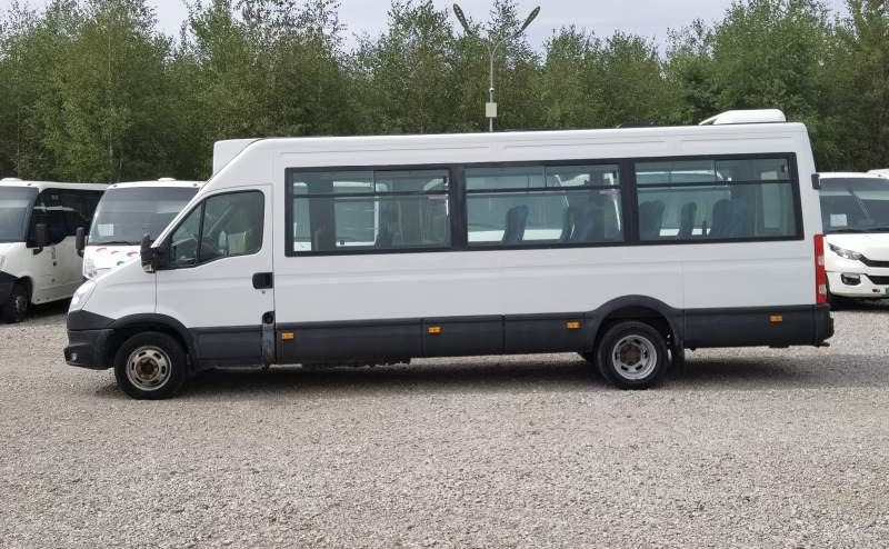 Iveco Daily 23 *NOWY SILNIK* 2 SZTUKI*, klima, winda - Überlandbus: das Bild 5 Iveco Daily 23 *NOWY SILNIK* 2 SZTUKI*, klima, winda - Überlandbus: das Bild 5