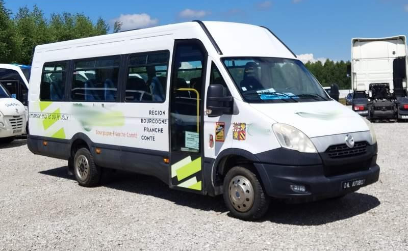 Iveco Daily 23 miejsca, KLIMA, WEBASTO - Überlandbus: das Bild 1 Iveco Daily 23 miejsca, KLIMA, WEBASTO - Überlandbus: das Bild 1