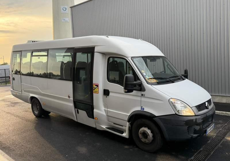 Iveco Daily DURISOTTI / 28miejsc - Überlandbus: das Bild 3 Iveco Daily DURISOTTI / 28miejsc - Überlandbus: das Bild 3