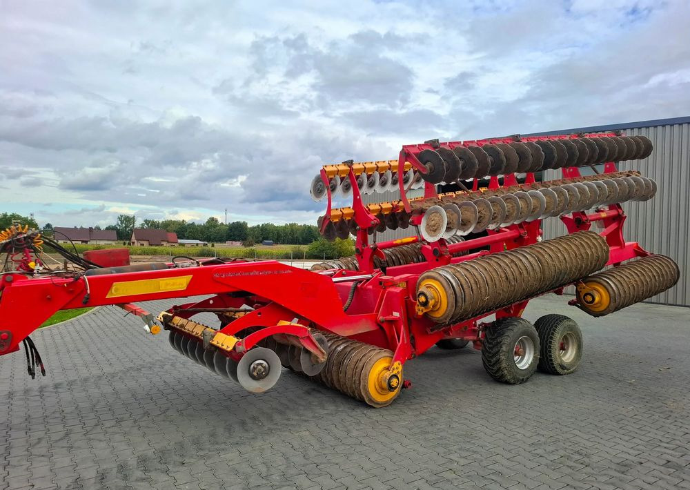 Väderstad Carrier 1225 XL 2011 rok , 12 metrów , Stan Bardzo Dobry - Technik für Bodenbearbeitung: das Bild 1 Väderstad Carrier 1225 XL 2011 rok , 12 metrów , Stan Bardzo Dobry - Technik für Bodenbearbeitung: das Bild 1