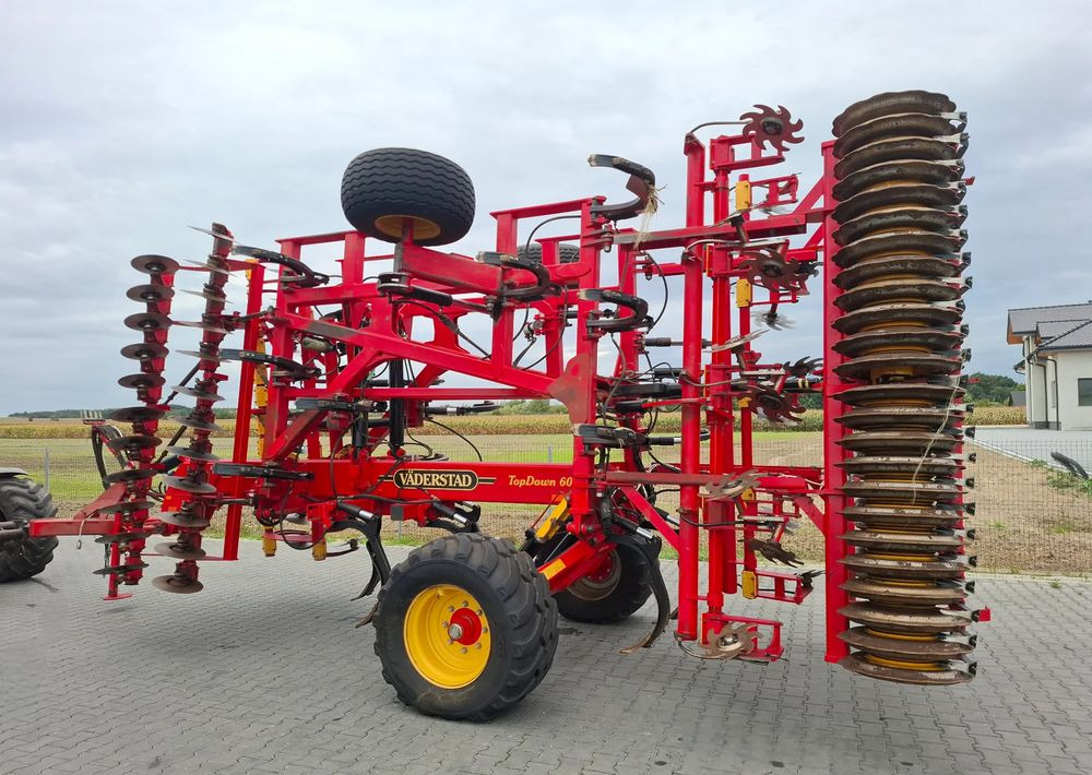 Väderstad TOPDOWN 600 2015 Rok, Nie Malowany , Stan Bardzo Dobry - Technik für Bodenbearbeitung: das Bild 3 Väderstad TOPDOWN 600 2015 Rok, Nie Malowany , Stan Bardzo Dobry - Technik für Bodenbearbeitung: das Bild 3