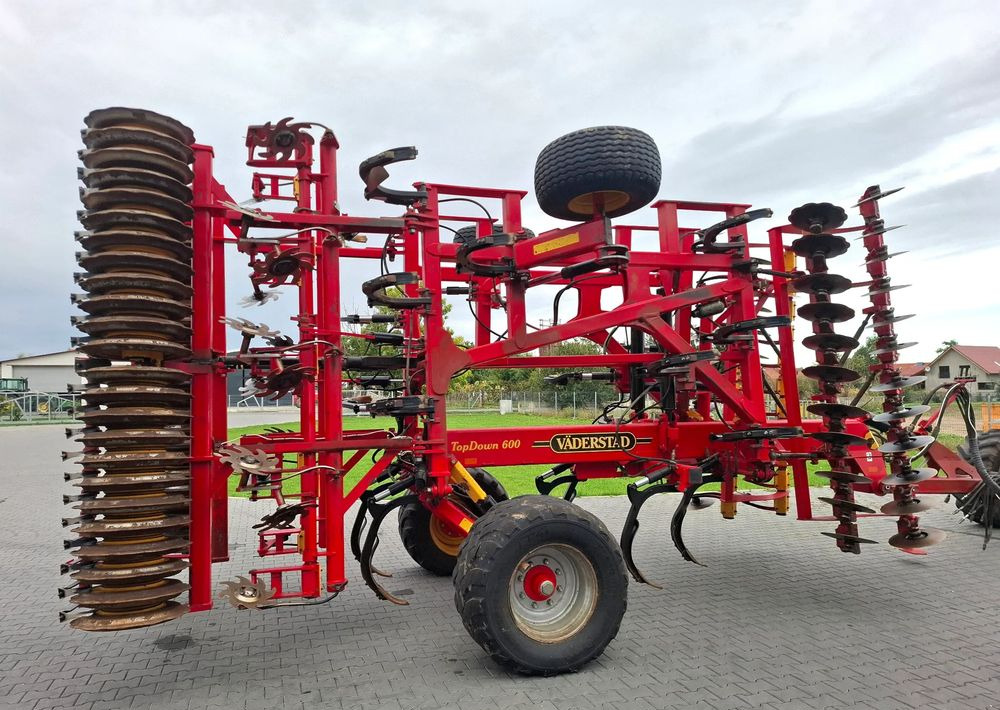 Väderstad TOPDOWN 600 2015 Rok, Nie Malowany , Stan Bardzo Dobry - Technik für Bodenbearbeitung: das Bild 4 Väderstad TOPDOWN 600 2015 Rok, Nie Malowany , Stan Bardzo Dobry - Technik für Bodenbearbeitung: das Bild 4