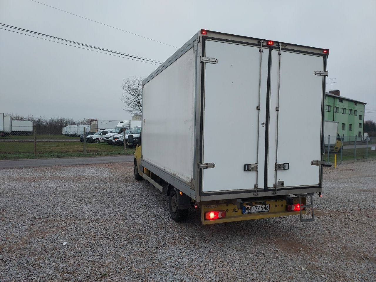 RENAULT MASTER - Koffer Transporter: das Bild 2 RENAULT MASTER - Koffer Transporter: das Bild 2