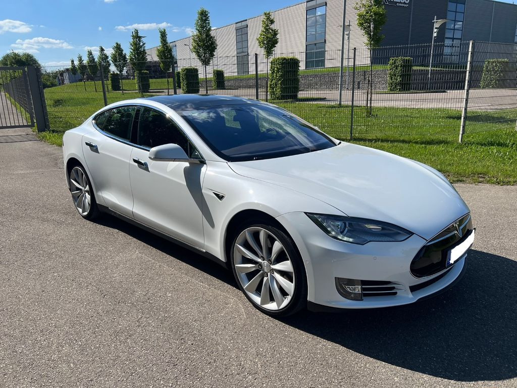 Tesla Model S 85D No free SC - Limousine: das Bild 1 Tesla Model S 85D No free SC - Limousine: das Bild 1