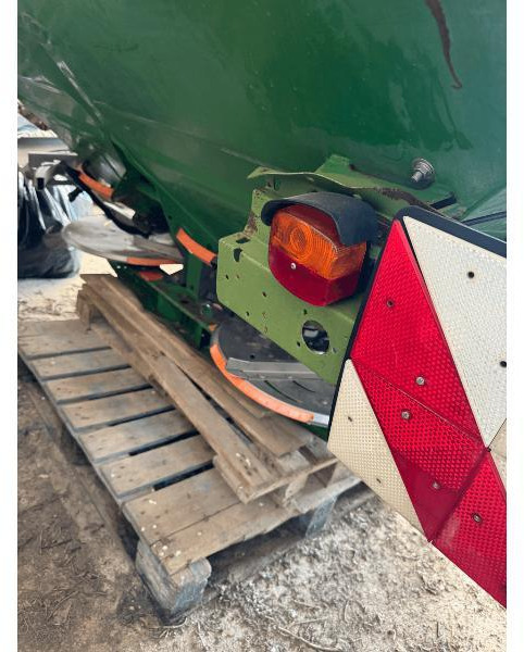 AMAZONE NOVIX - Düngerstreuer: das Bild 2 AMAZONE NOVIX - Düngerstreuer: das Bild 2