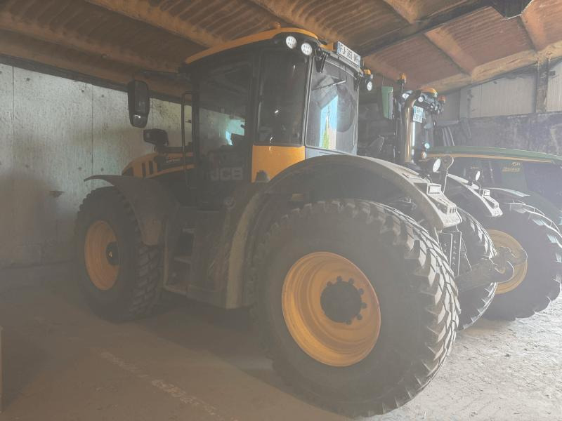 JCB FASTRAC 4220 - Traktor: das Bild 2 JCB FASTRAC 4220 - Traktor: das Bild 2