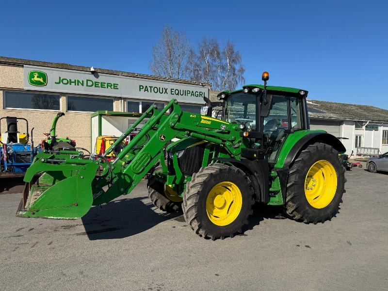 JOHN DEERE 6120M - Traktor: das Bild 1 JOHN DEERE 6120M - Traktor: das Bild 1