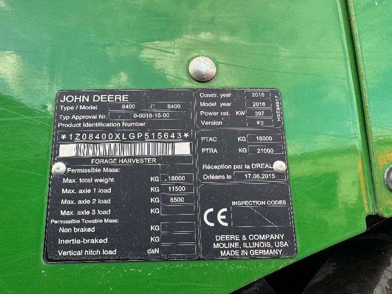 JOHN DEERE 8400 - Feldhäcksler: das Bild 4 JOHN DEERE 8400 - Feldhäcksler: das Bild 4