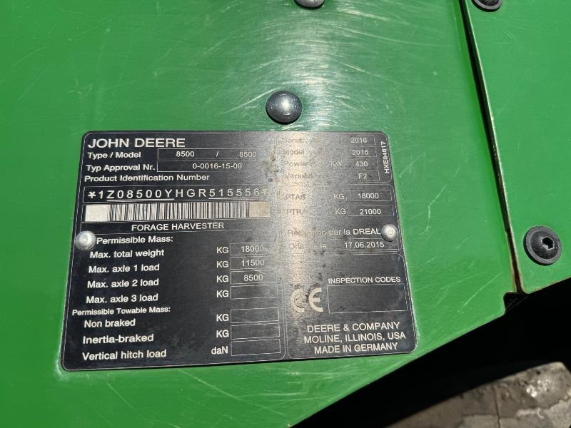 JOHN DEERE 8500 - Feldhäcksler: das Bild 4 JOHN DEERE 8500 - Feldhäcksler: das Bild 4