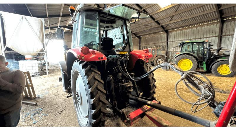 MASSEY-FERGUSON 5460 - Traktor: das Bild 2 MASSEY-FERGUSON 5460 - Traktor: das Bild 2